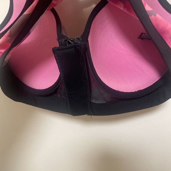 Victoria's Secret ULTIMATE Push Up Sports Bra Women's Medium Front Zip Wireless - Picture 6 of 7
